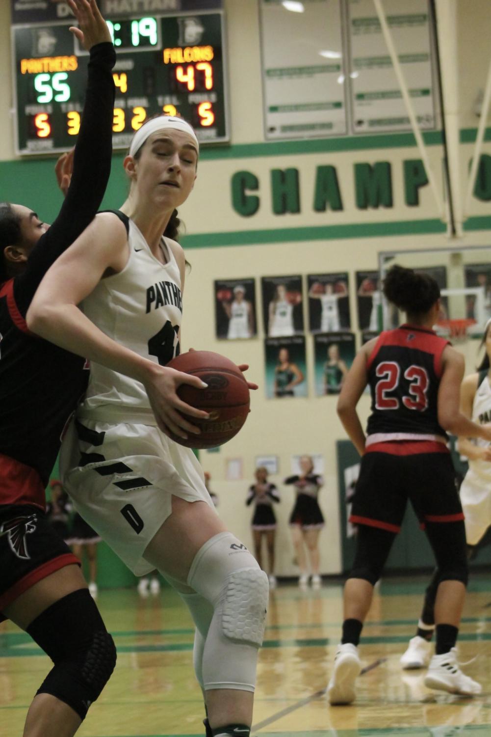 1%2F10+girls+basketball+vs.+Heights+photo+gallery+by+Grace+Reich