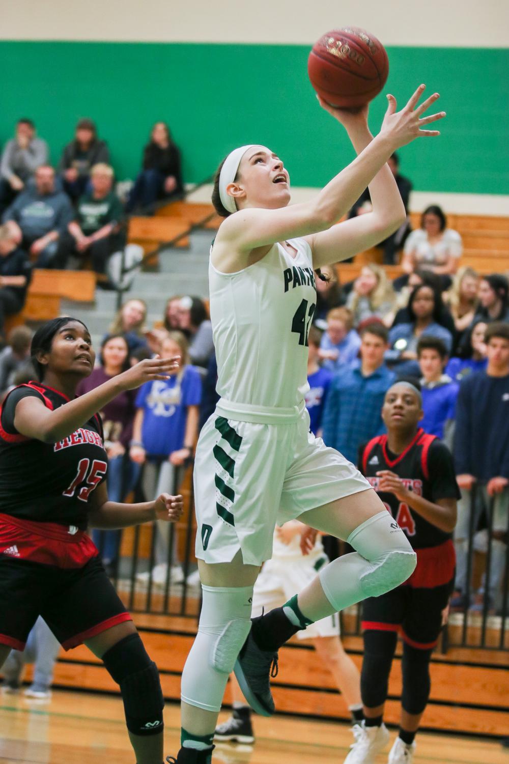 Girls+basketball+vs.+Heights+01%2F10%2F19+%28Photos+by+Reagan+Cowden%29
