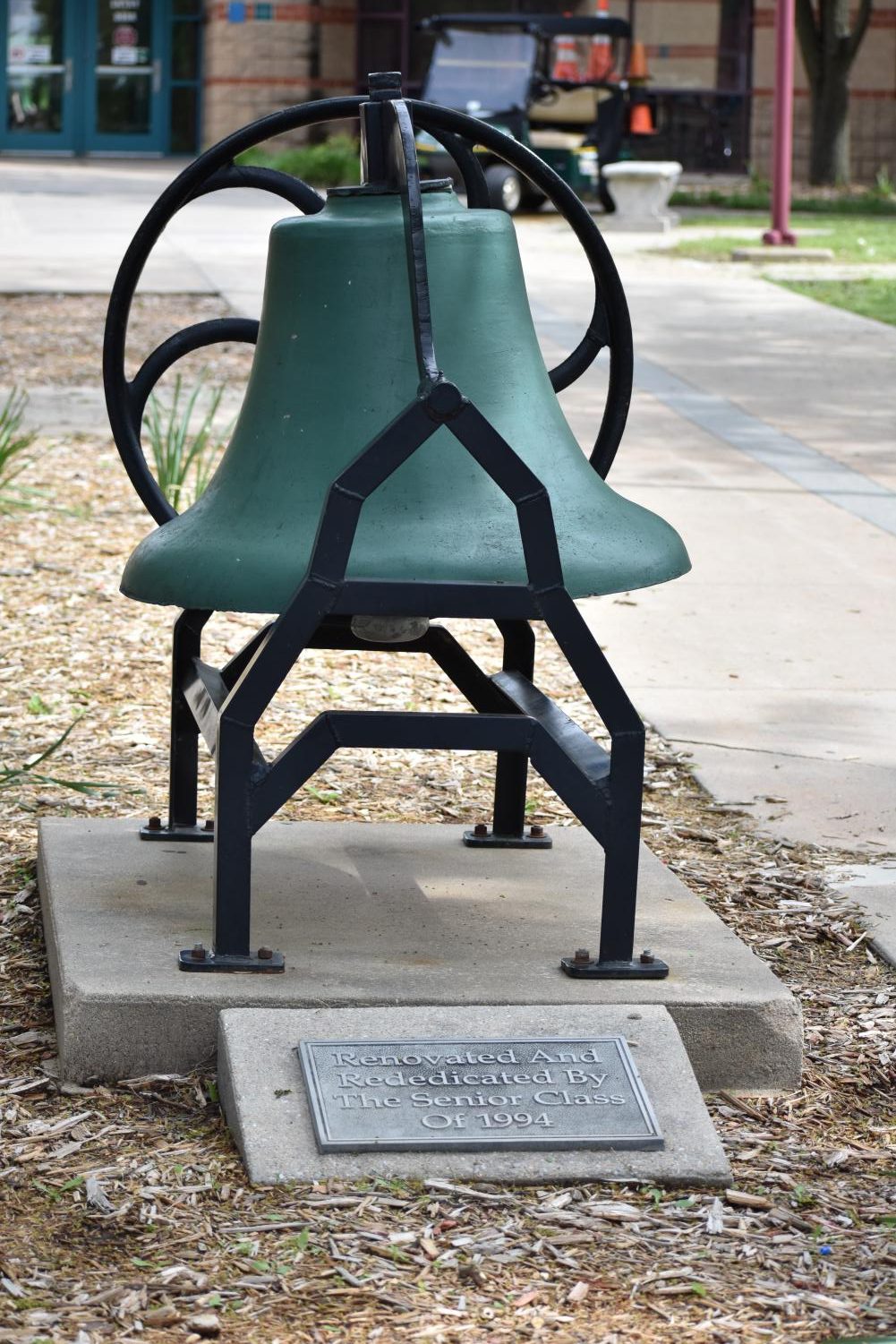 5/10/19 Senior bell ringing Ceremony (photo gallery by Damien Matmanivong)