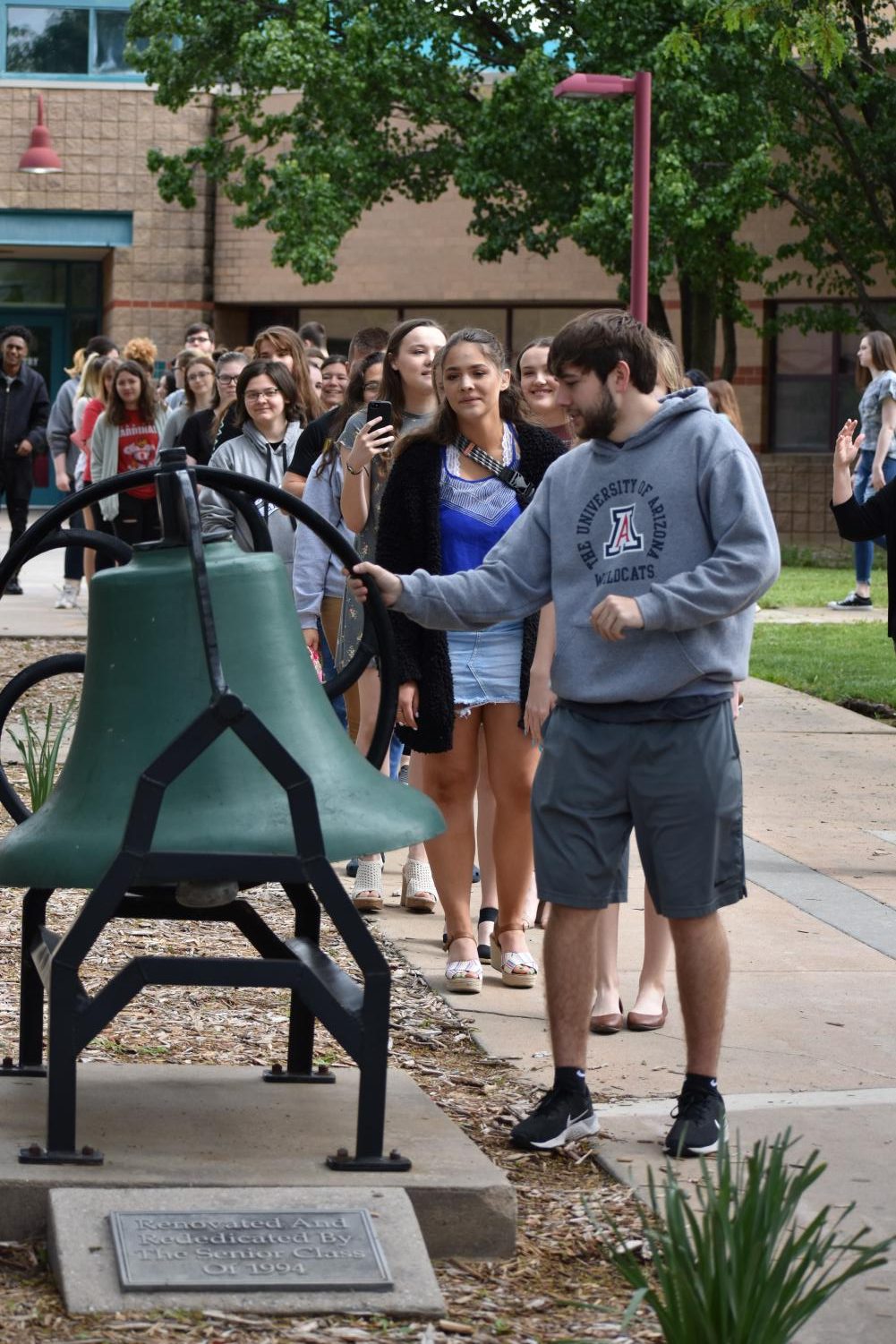 5/10/19 Senior bell ringing Ceremony (photo gallery by Damien Matmanivong)