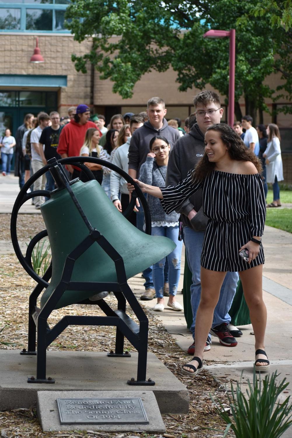 5/10/19 Senior bell ringing Ceremony (photo gallery by Damien Matmanivong)