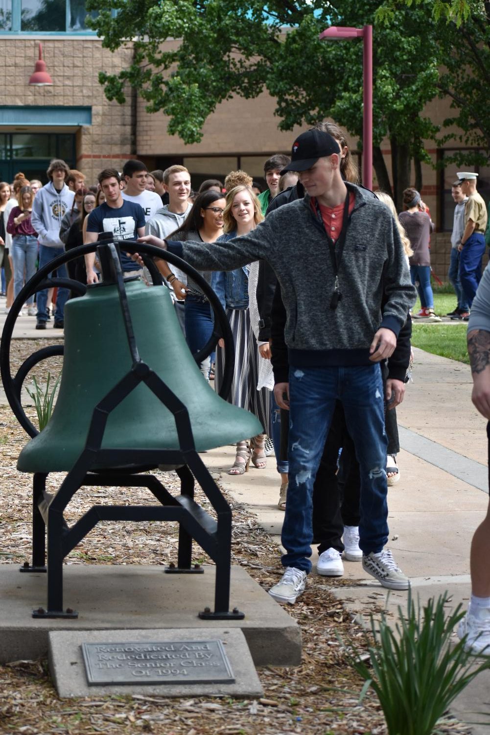 5/10/19 Senior bell ringing Ceremony (photo gallery by Damien Matmanivong)