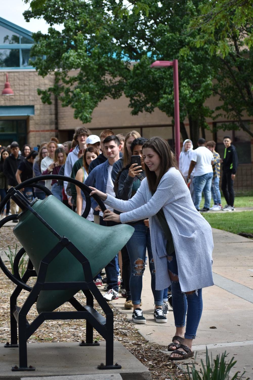 5/10/19 Senior bell ringing Ceremony (photo gallery by Damien Matmanivong)