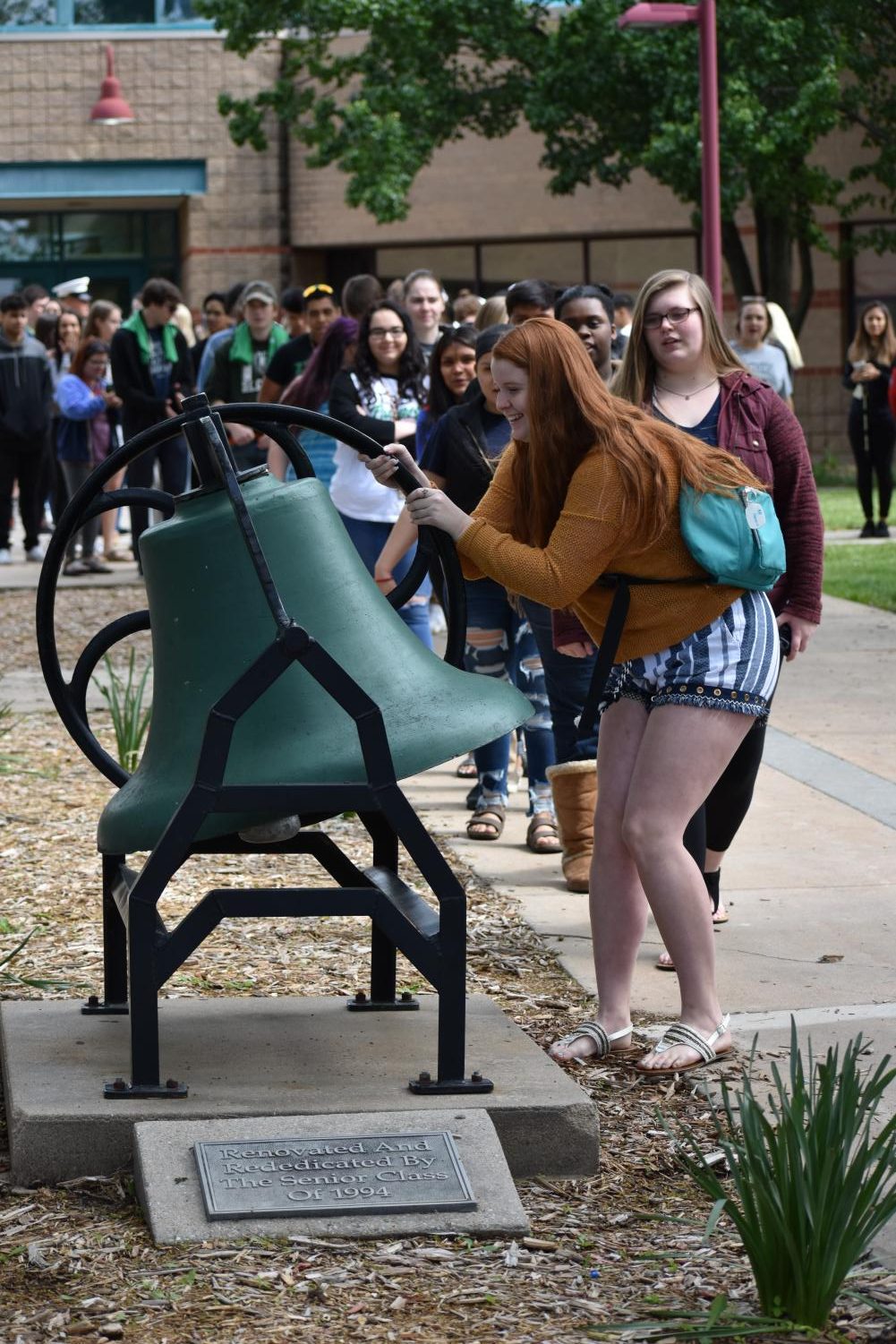 5/10/19 Senior bell ringing Ceremony (photo gallery by Damien Matmanivong)