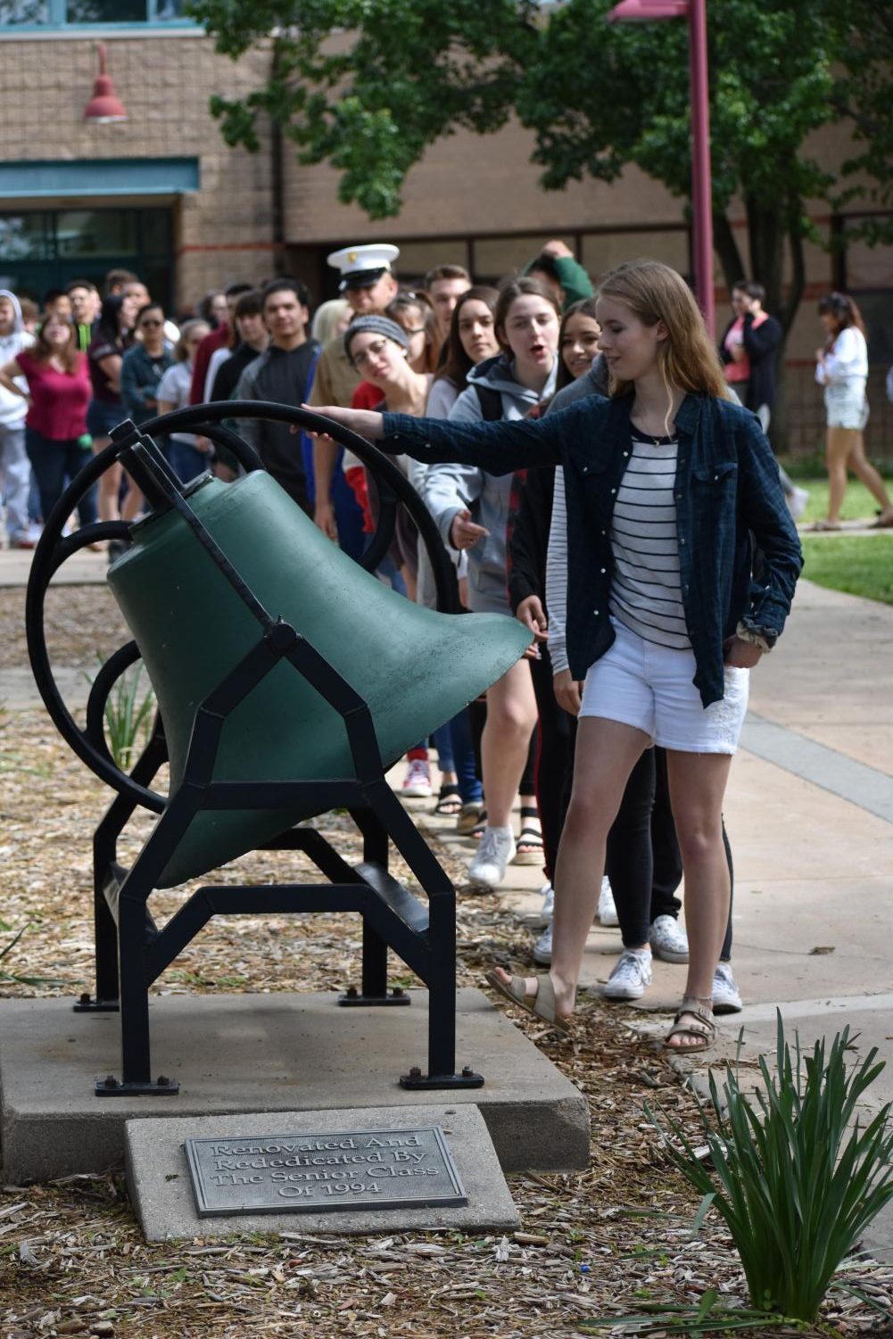 5/10/19 Senior bell ringing Ceremony (photo gallery by Damien Matmanivong)