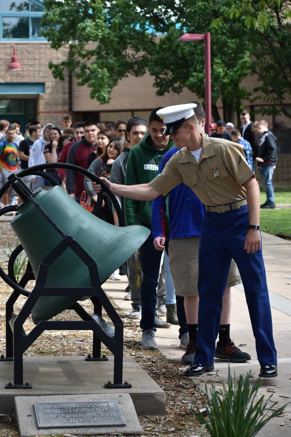 5/10/19 Senior bell ringing Ceremony (photo gallery by Damien Matmanivong)