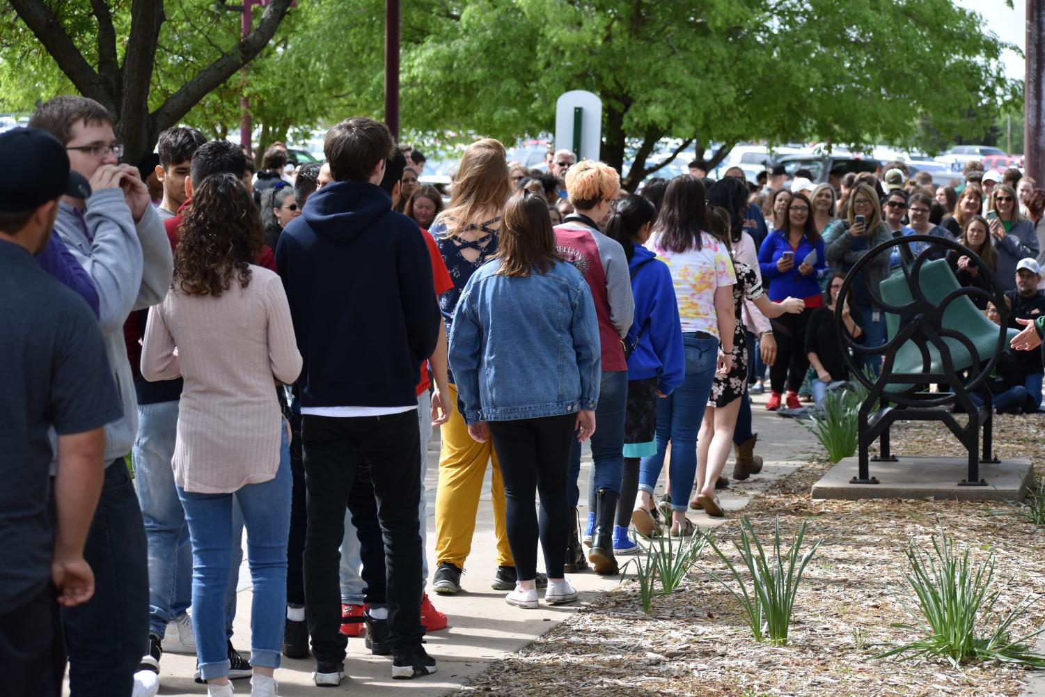 5/10/19 Senior bell ringing Ceremony (photo gallery by Damien Matmanivong)