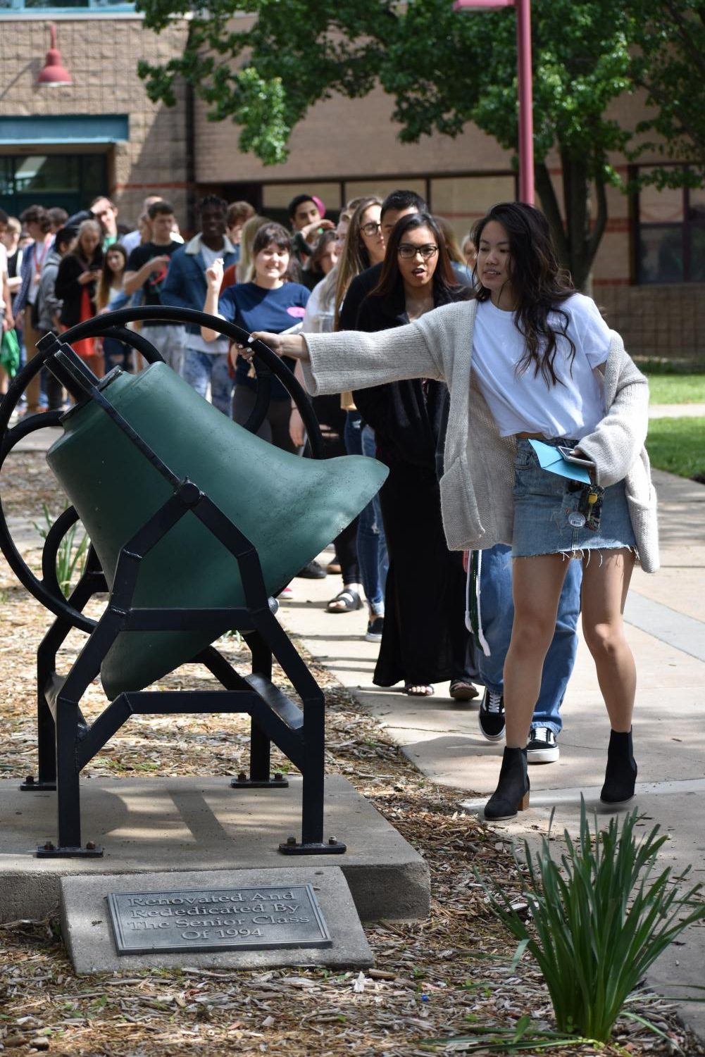 5/10/19 Senior bell ringing Ceremony (photo gallery by Damien Matmanivong)