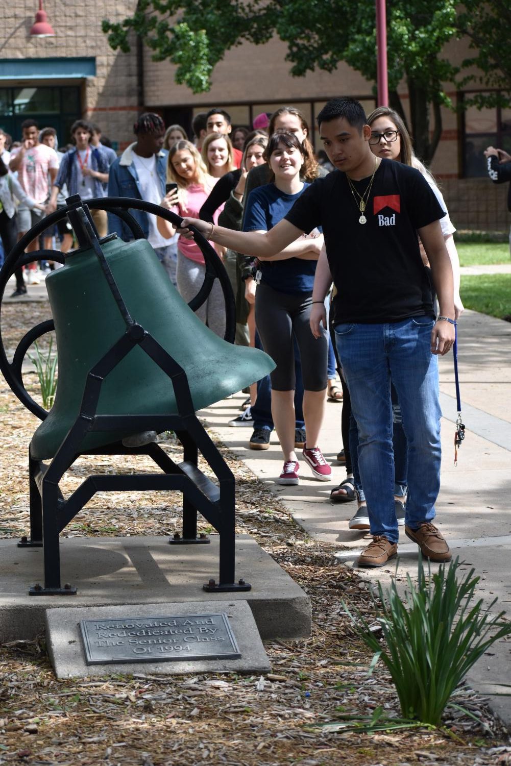 5/10/19 Senior bell ringing Ceremony (photo gallery by Damien Matmanivong)