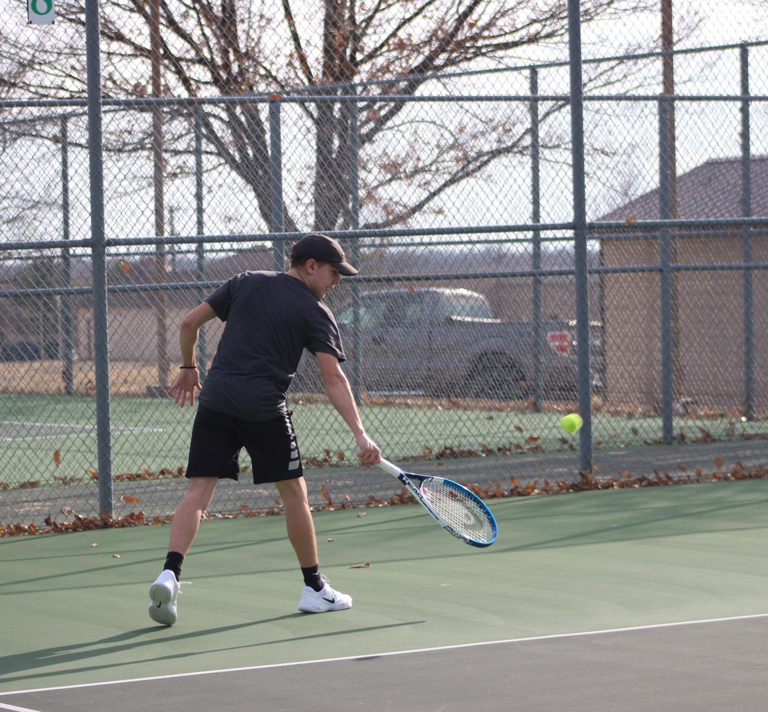 Boys+Tennis+Practice+3%2F8+%28Photos+by+Kiley+Hale%29