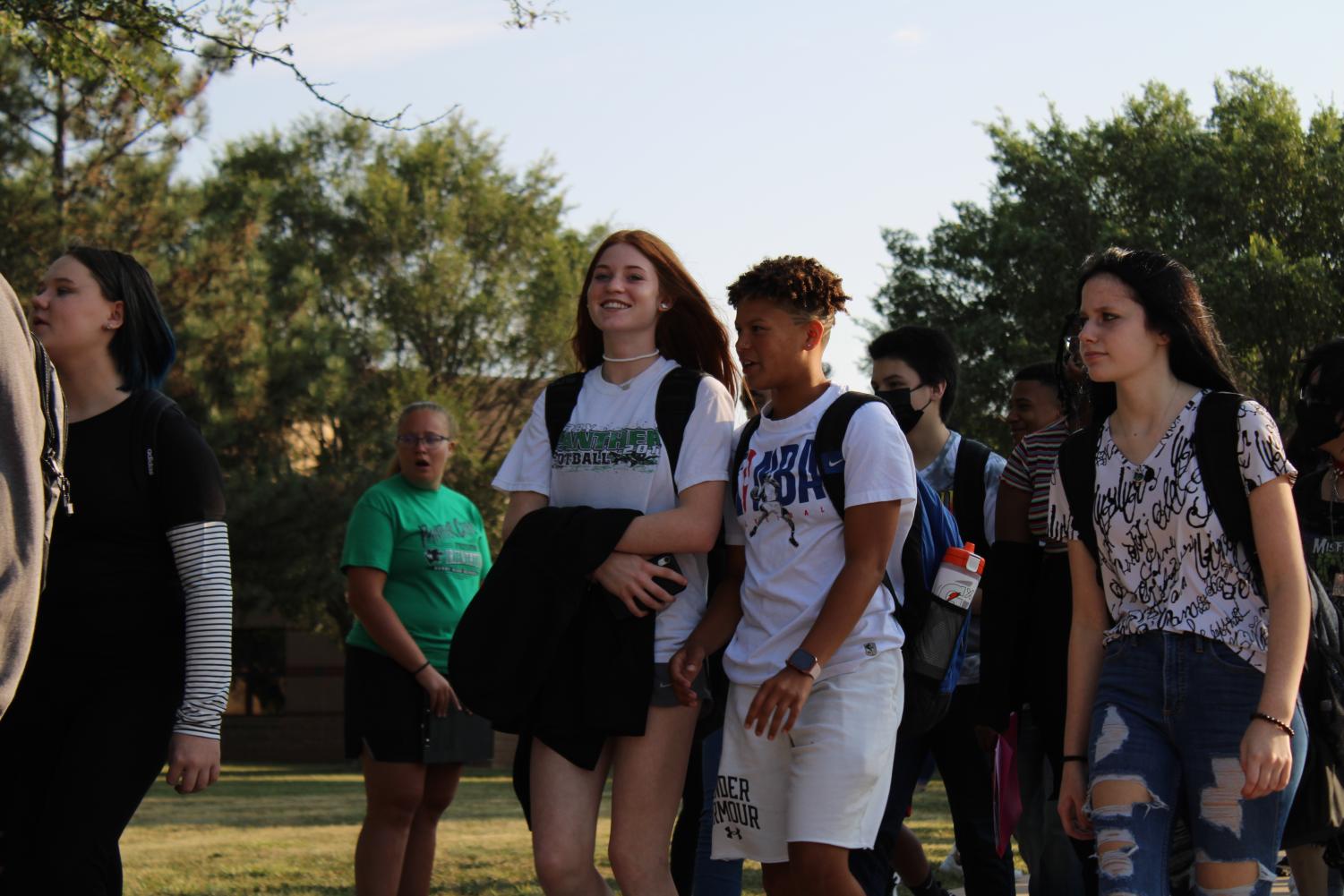 Freshman+First+Day+%28Photos+by+Joselyn+Steele%29