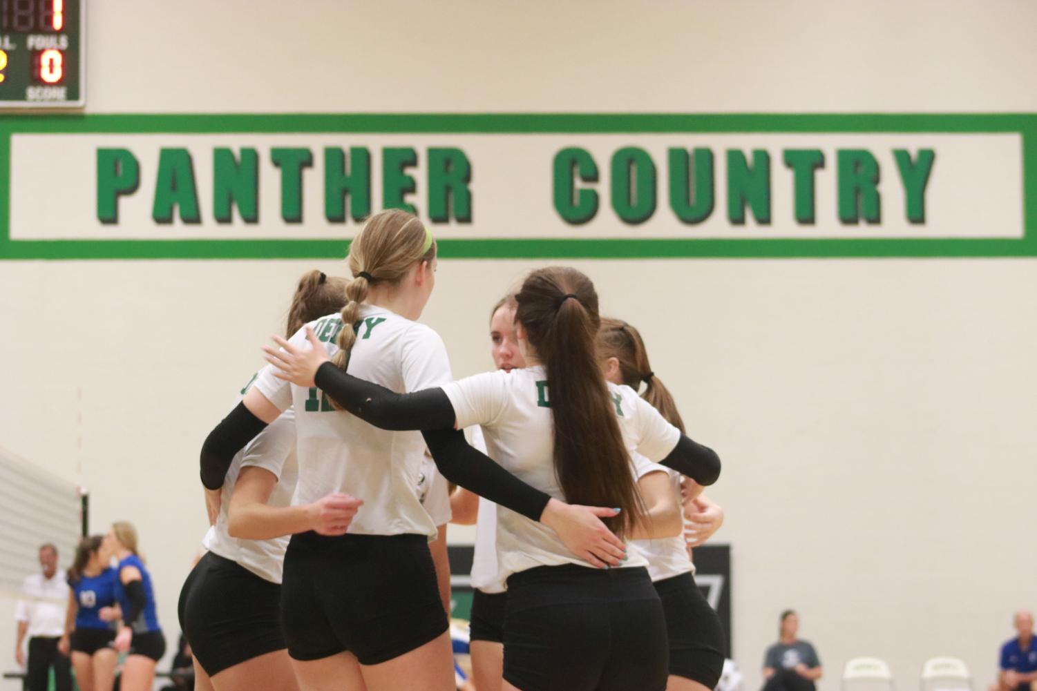 Varsity+Volleyball+v.+Wichita+South+and+Wichita+East+%28Photos+by+Kaidence+Williams%29