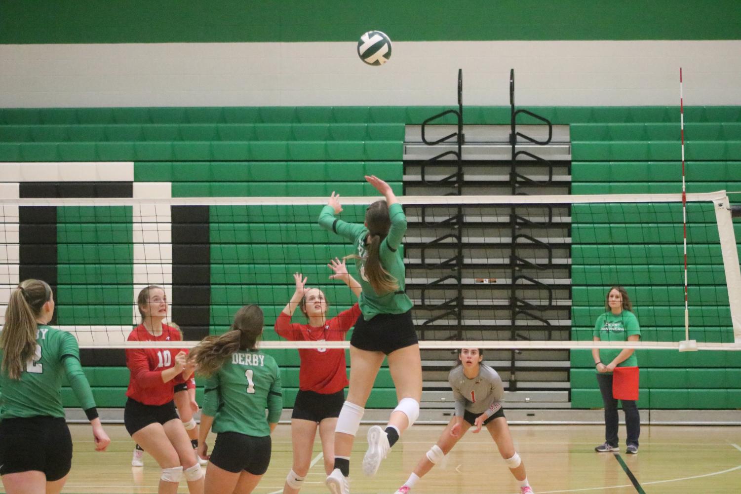 Volleyball+vs.+Maize+%28Photos+by+Janeah+Berry%29