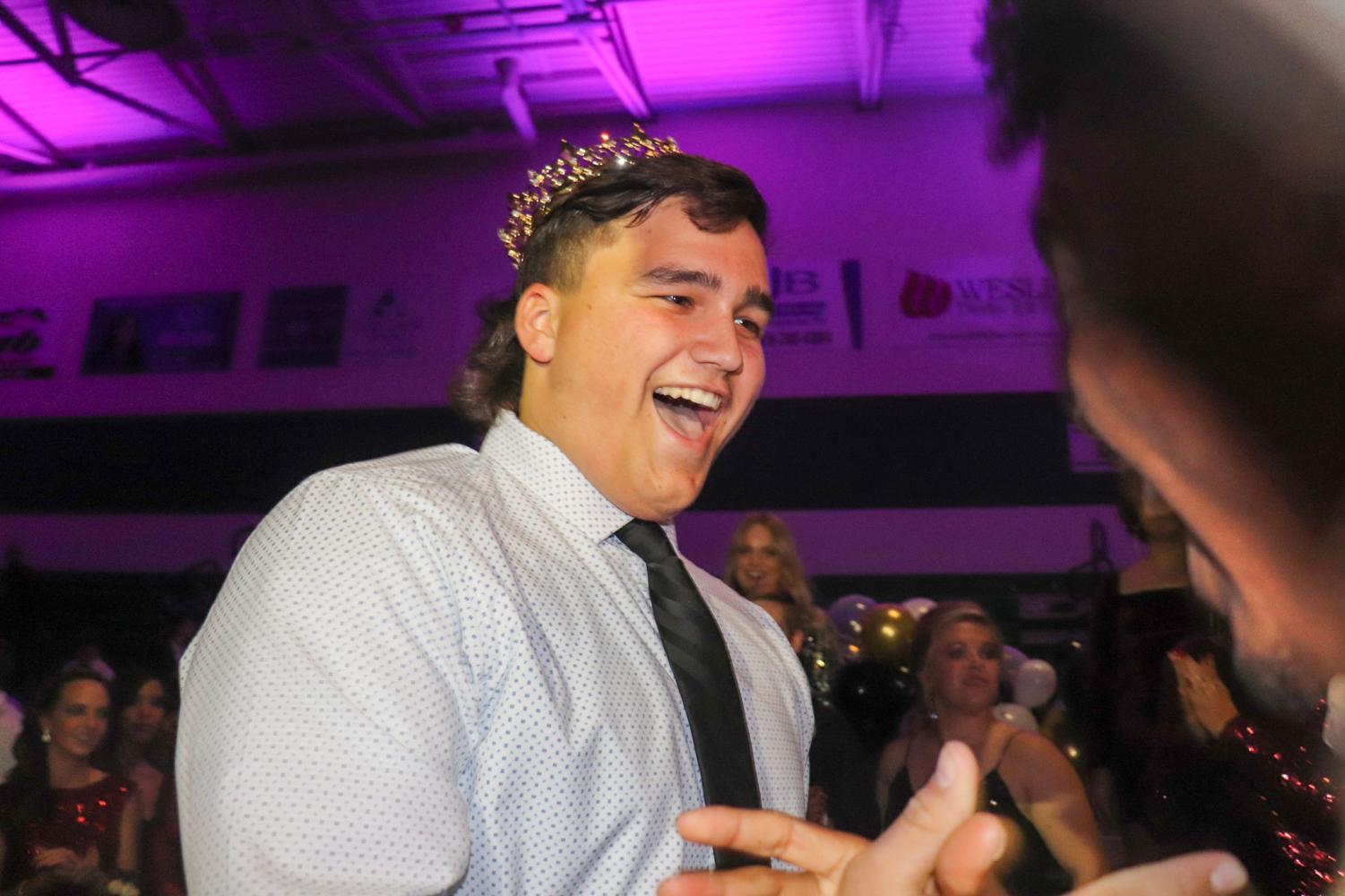 Hollyball Dance (Photos by Sophia Edmonson)