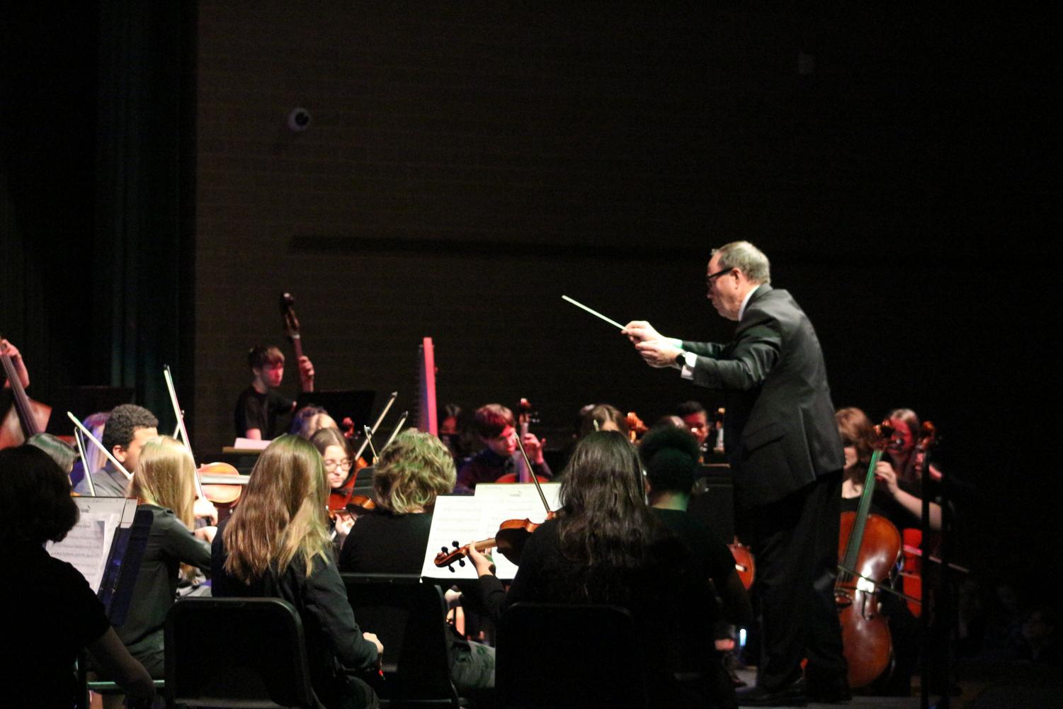 Orchestra+Concert+12%2F14+%28photos+by+Luis+Aaron+Lozano%29
