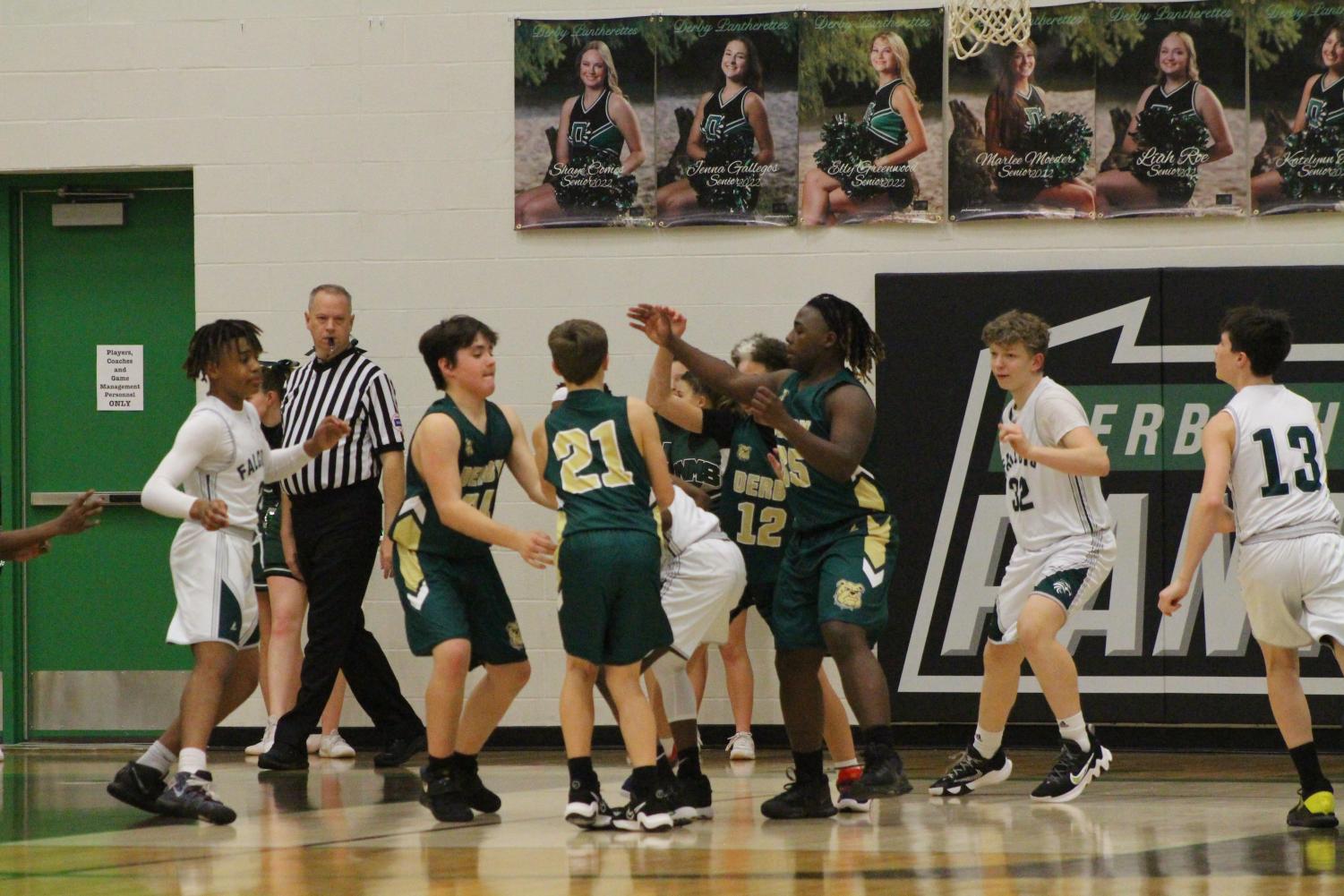 Derby+North+vs.+Derby+Middle+boys+basketball+%28Photos+by+Jake+Tracy%29