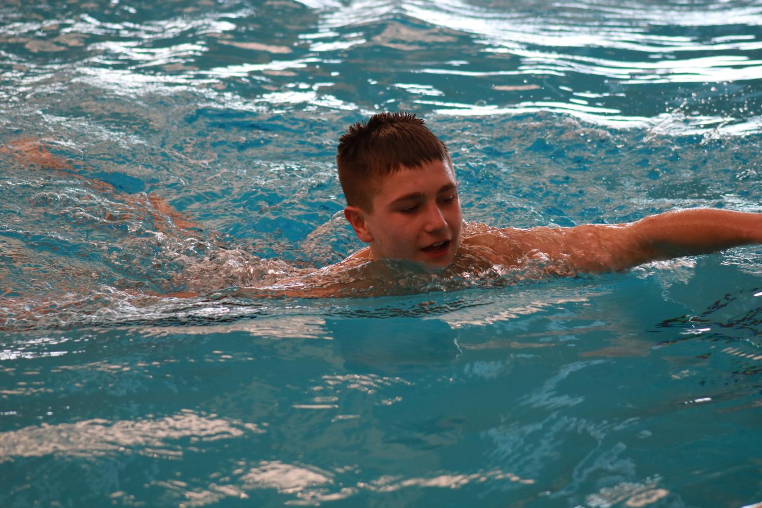 Boys+Swim+and+Dive+%40+Maize+%28Photos+by+Joselyn+Steele%29