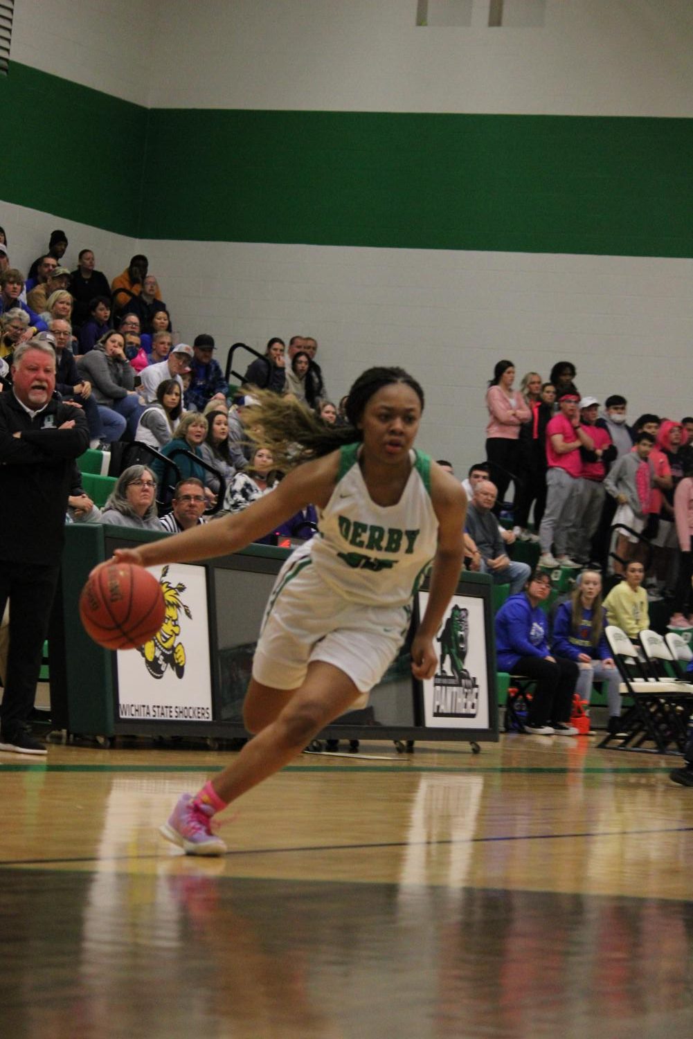 2%2F25%2F22+girls+basketball+game+vs+Hutchinson+%28Photos+by+Laurisa+Rooney%29