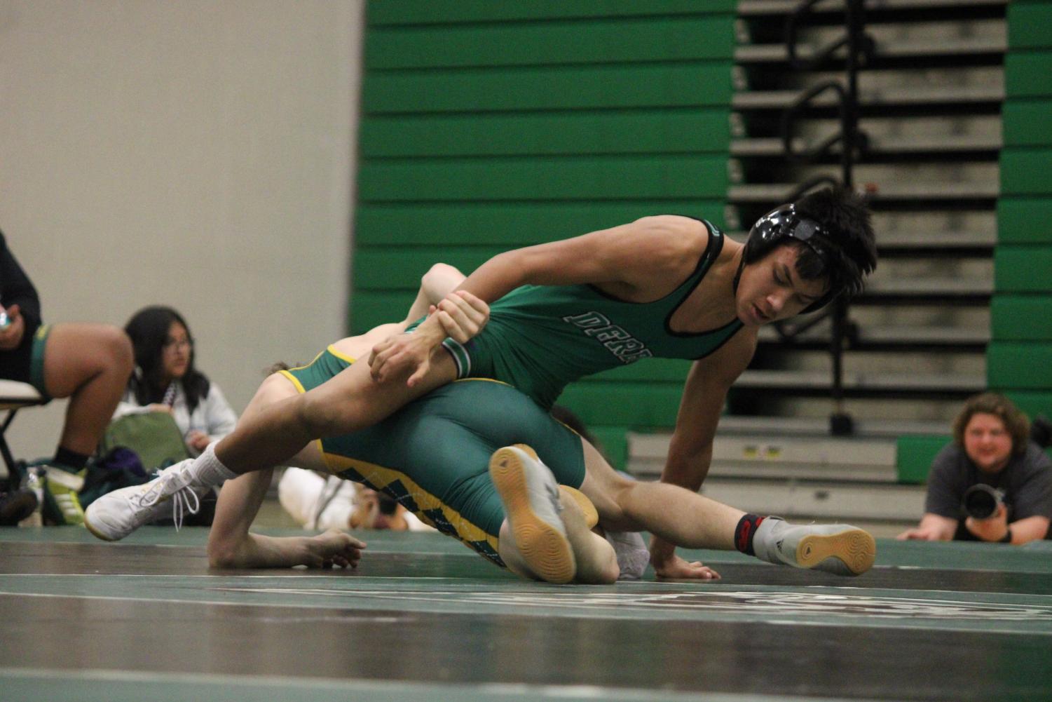 2%2F10%2F22+Wrestling+vs.+Salina+South+%28Photos+by+Laurisa+Rooney%29