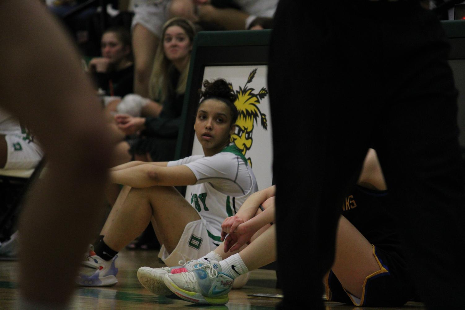 2%2F25%2F22+girls+basketball+game+vs+Hutchinson+%28Photos+by+Laurisa+Rooney%29
