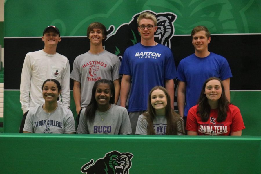 Spring sports signing (photos by Alyssa Lai)