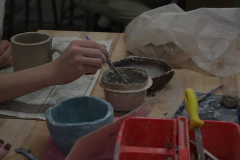 Students molding with clay (photos by Lindsay Tyrell-Blake)