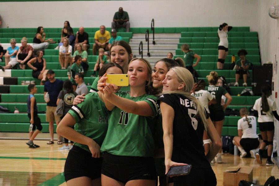 Volleyball scrimmage (Photos by Priya Robison)