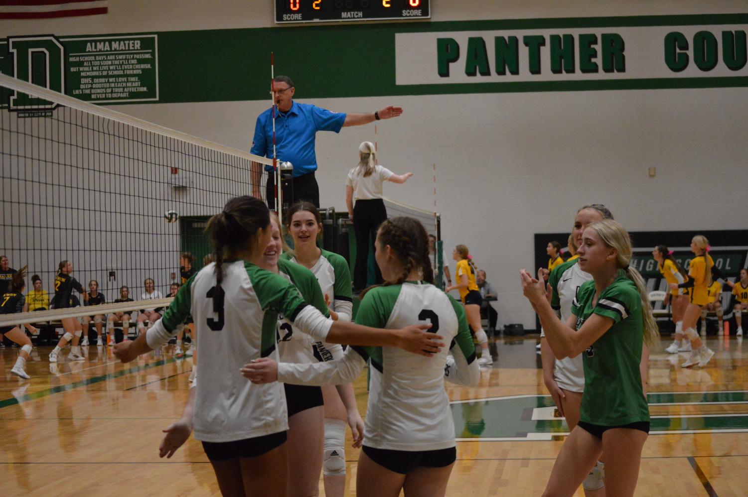 Volleyball+Vs.+Southeast%2C+Newton+%28Photos+by+William+Henderson%29