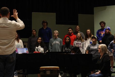 Choir practices for fall performance (photos by Aubrey Nguyen)