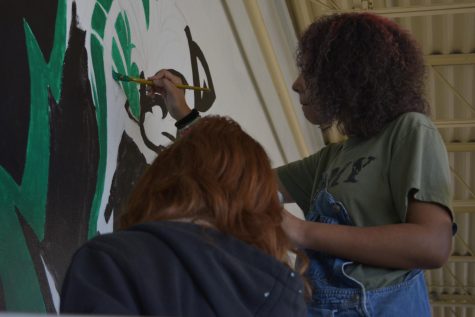 NAHS paints mural at Dillons (Photos by Lilith Rourke)