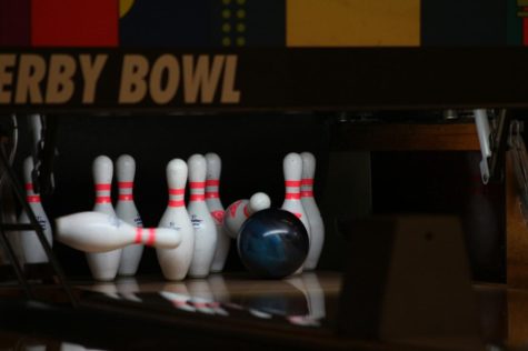 Bowling practice at Derby Bowl (Photos by Aubrey Nguyen)