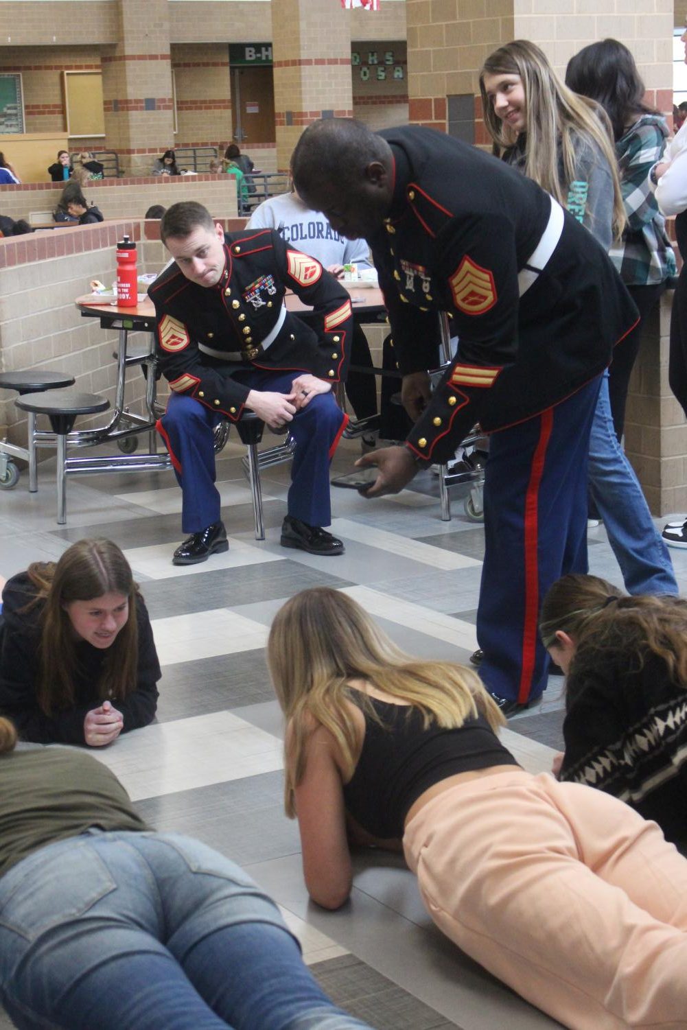 Marines+plank+competition+%28Photos+by+Abigail+Kuhn%29