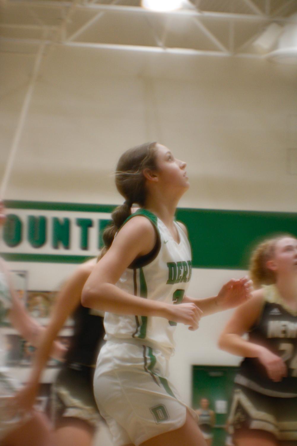 Girls+basketball+vs.+Newton+%28Photos+by+Laurisa+Rooney%29