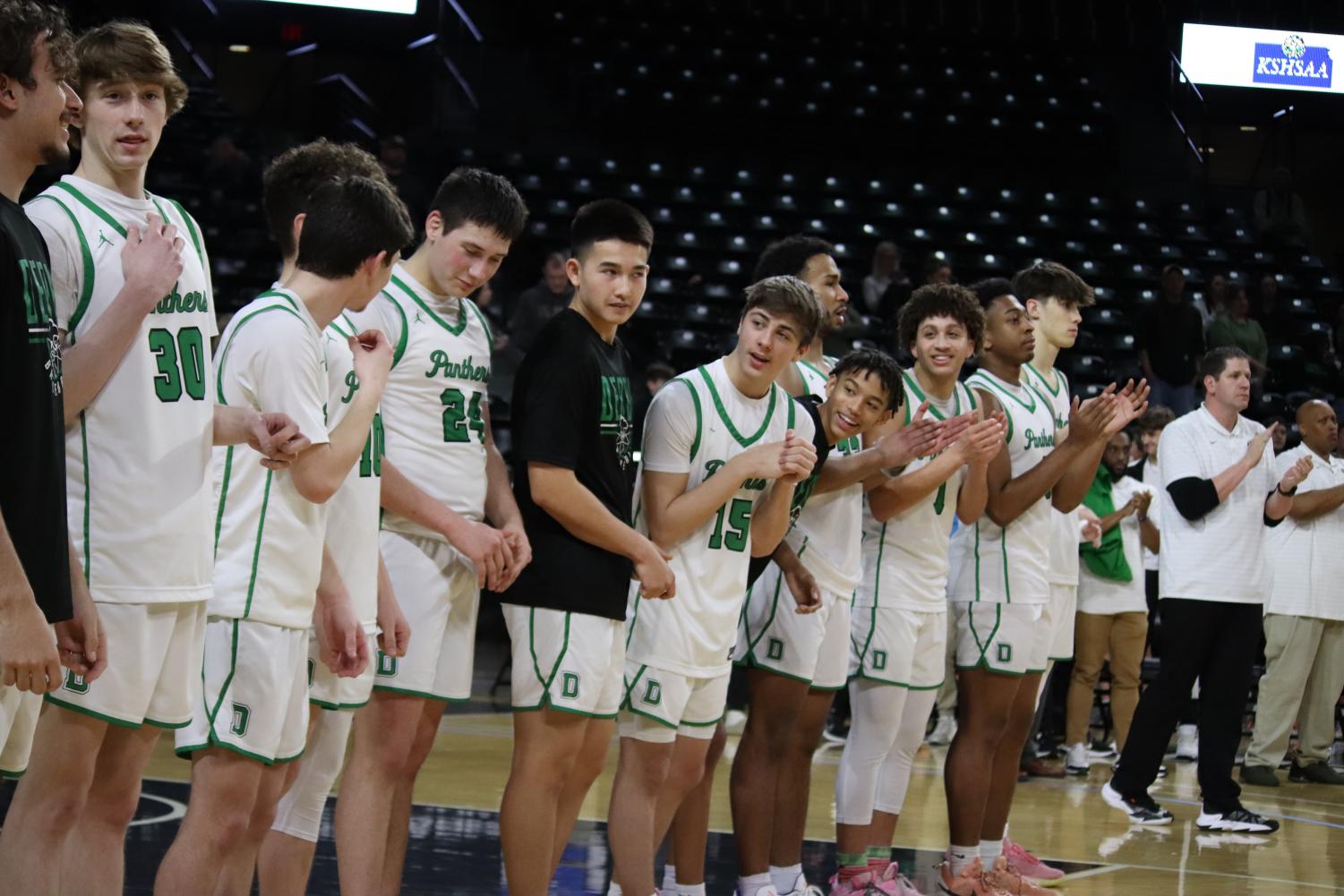 Boys+Basketball+vs.+Blue+Valley+North+%28Photos+by+Joselyn+Steele%29
