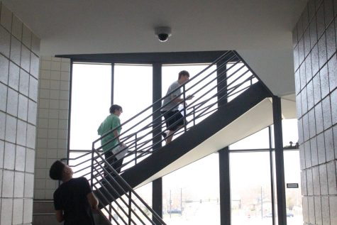 Students participate in stairs lab (Photos by Kira Kurtz)