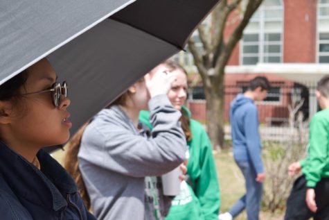 Schocks English 10 class visits Maple Grove Cemetery (Photos by Lilith Rourke)