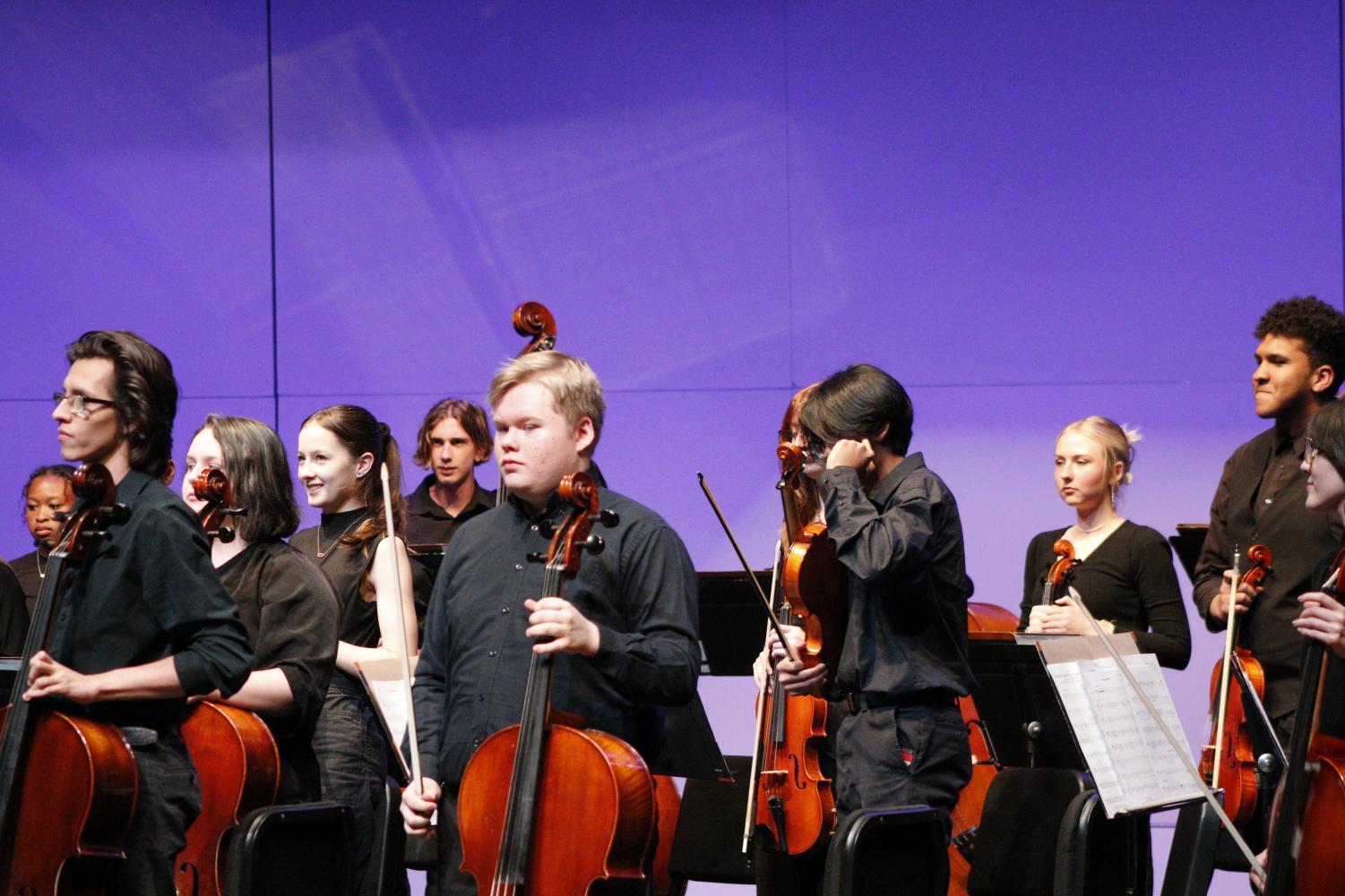 Seniors+last+orchestra+concert+%28Photos+by+Annabel+Thelen%29