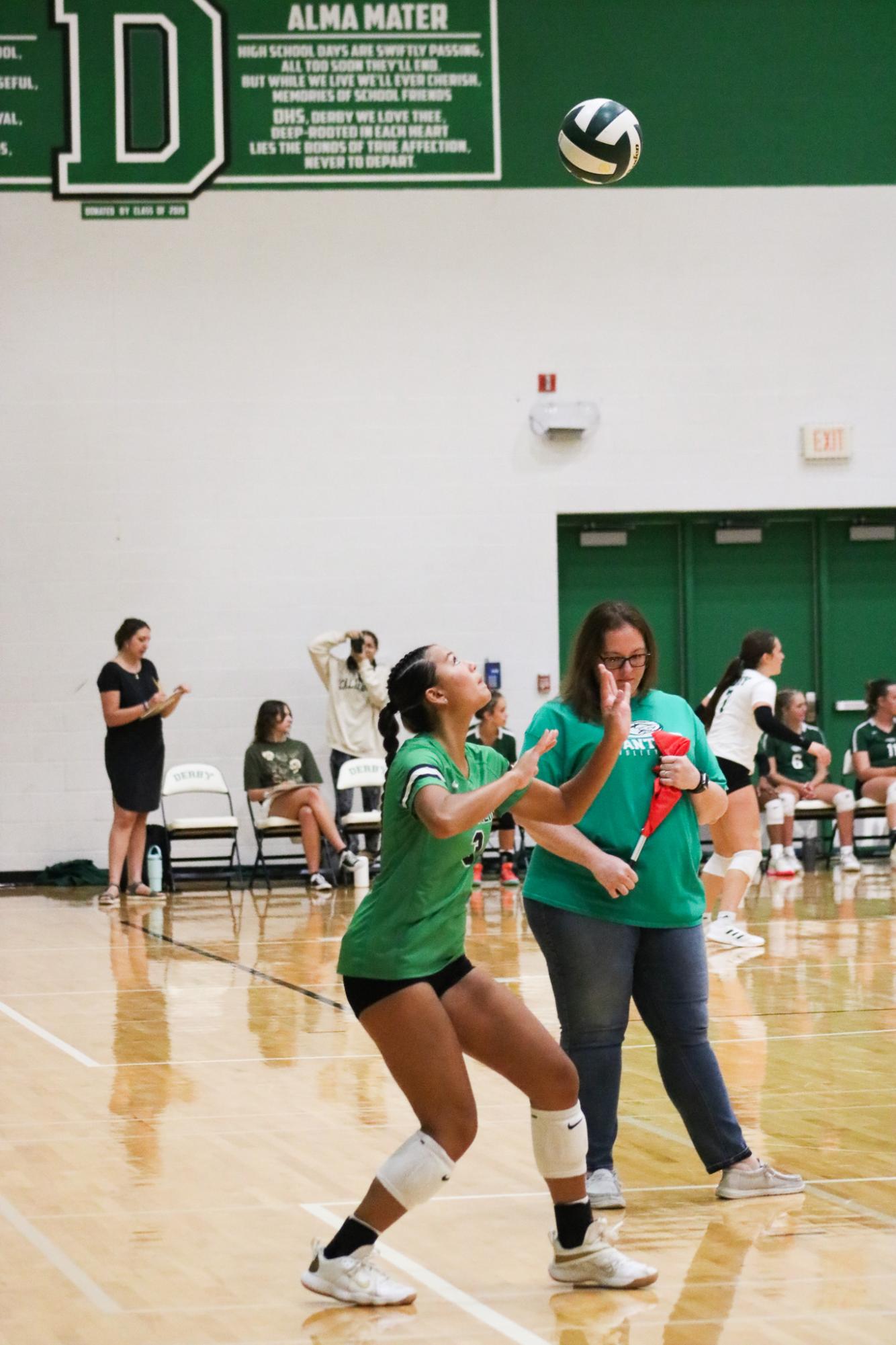 Girls+varsity+volleyball+%28Photos+by+Parker+Mosley%29