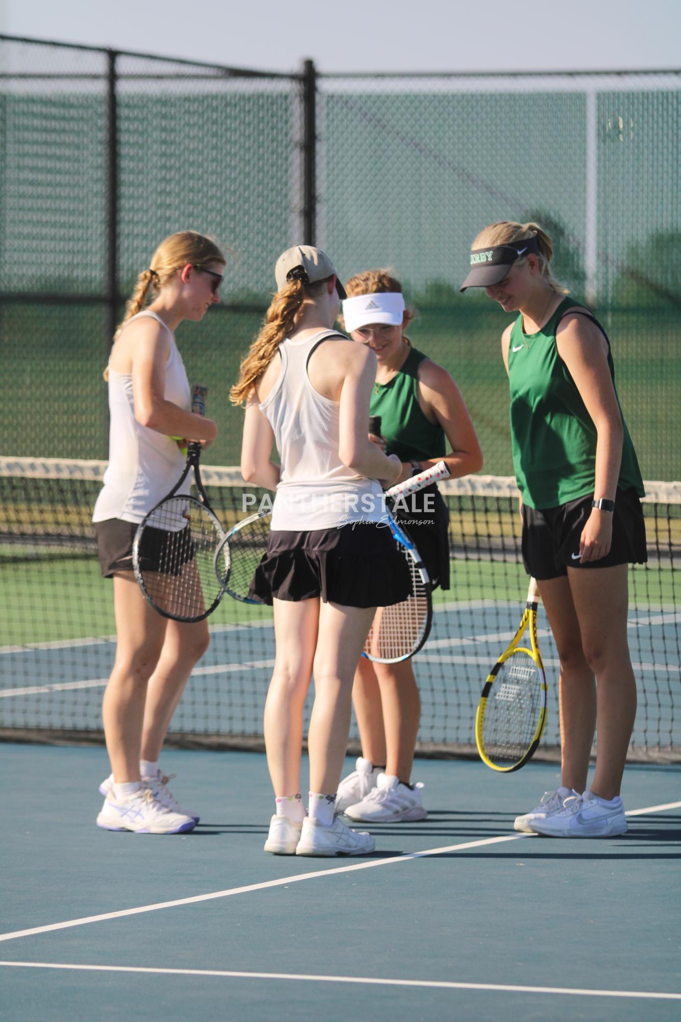 Girls tennis invitational @ Campus (Photos by Sophia Edmonson)