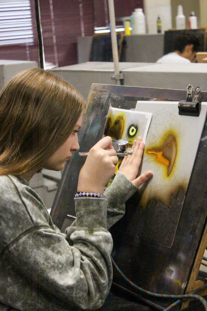 Airbrush Class. (Photos By Liberty Smith)