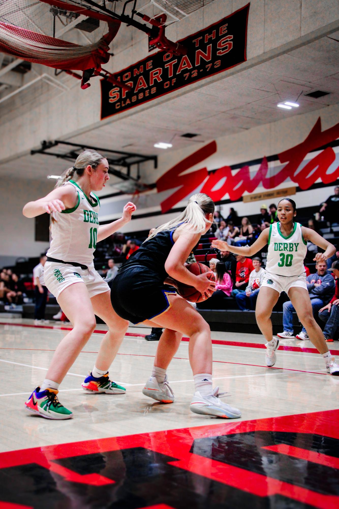 Girls basketball vs. Hutch (Photos by Sophia Edmonson)