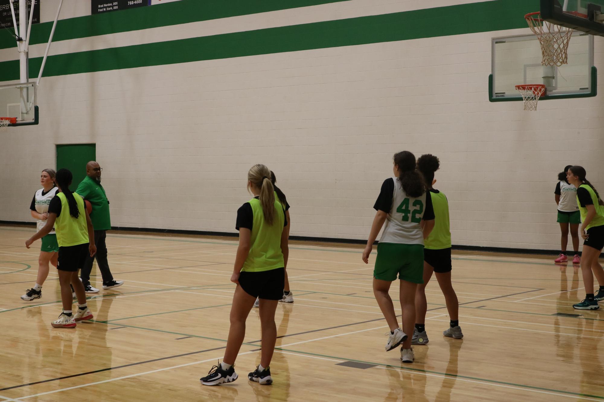 Girls+Basketball+Practice