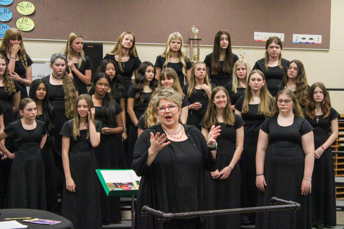 Middle school choirs visits Madrigals (Photos by Leana Tuttle)