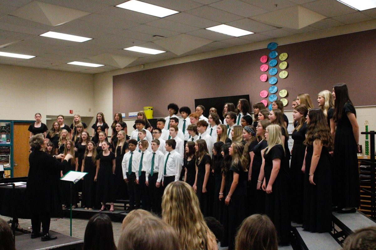 DMS choir visits Madrigals (Photos by Natalie Galindo)