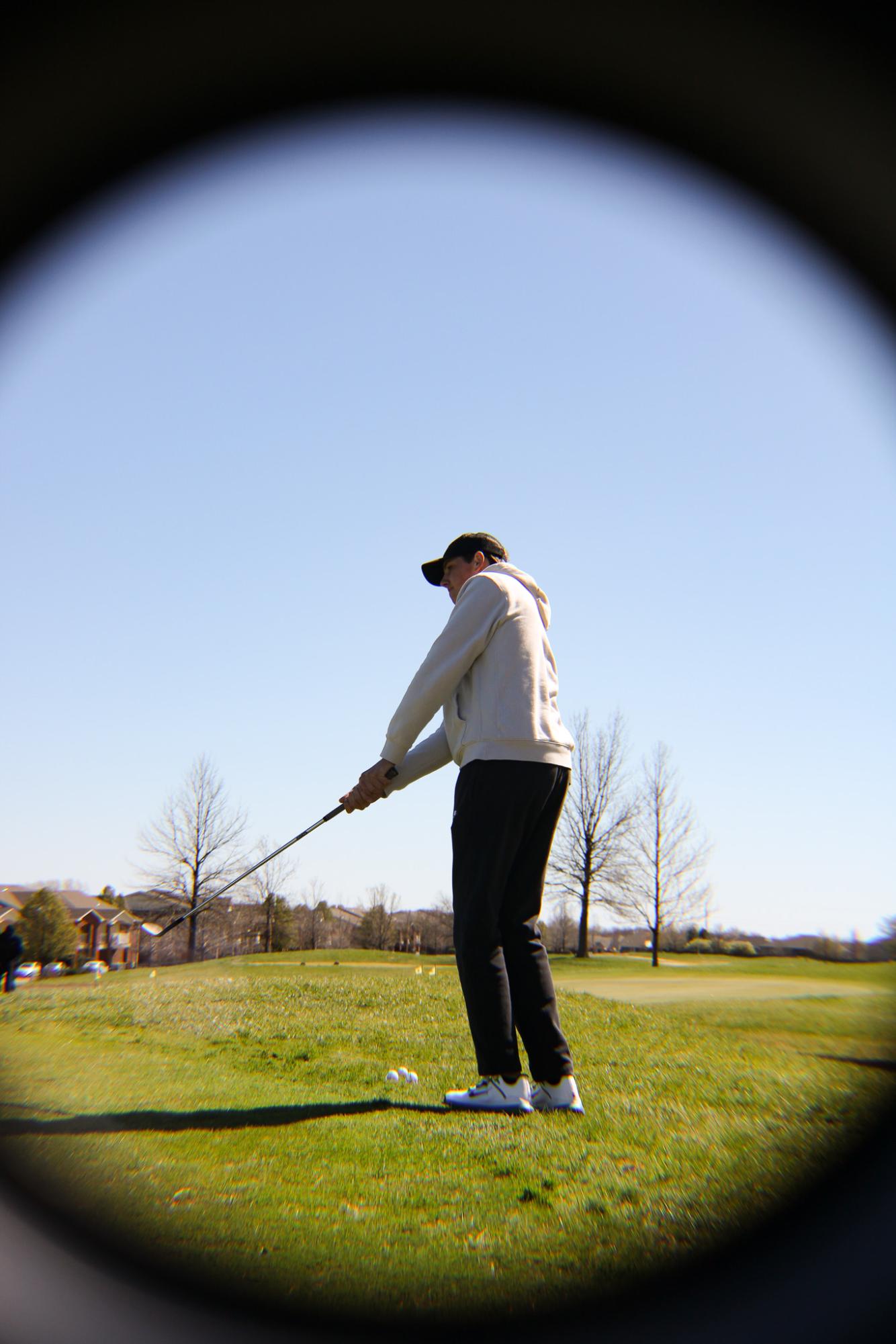 Boys+golf+practice+%28Photos+by+Laurisa+Rooney%29