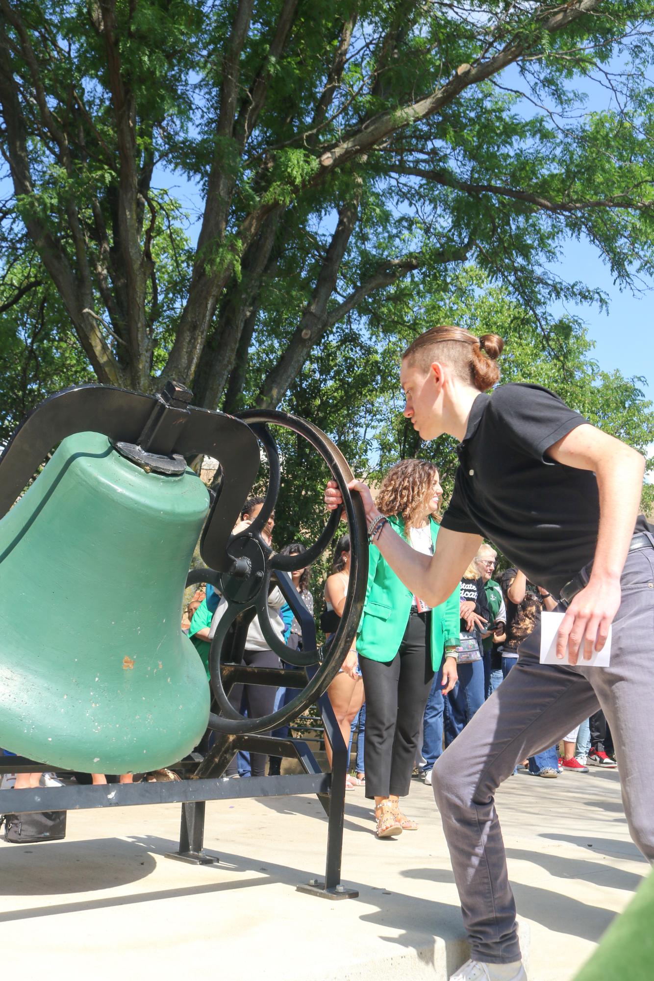 Senior Bell Ringing (Photos by Mikah Herzberg)