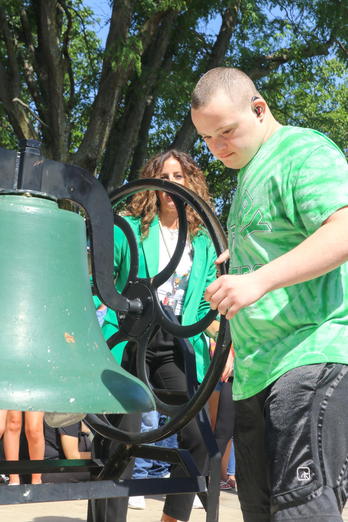 Senior Bell Ringing (Photos by Mikah Herzberg)