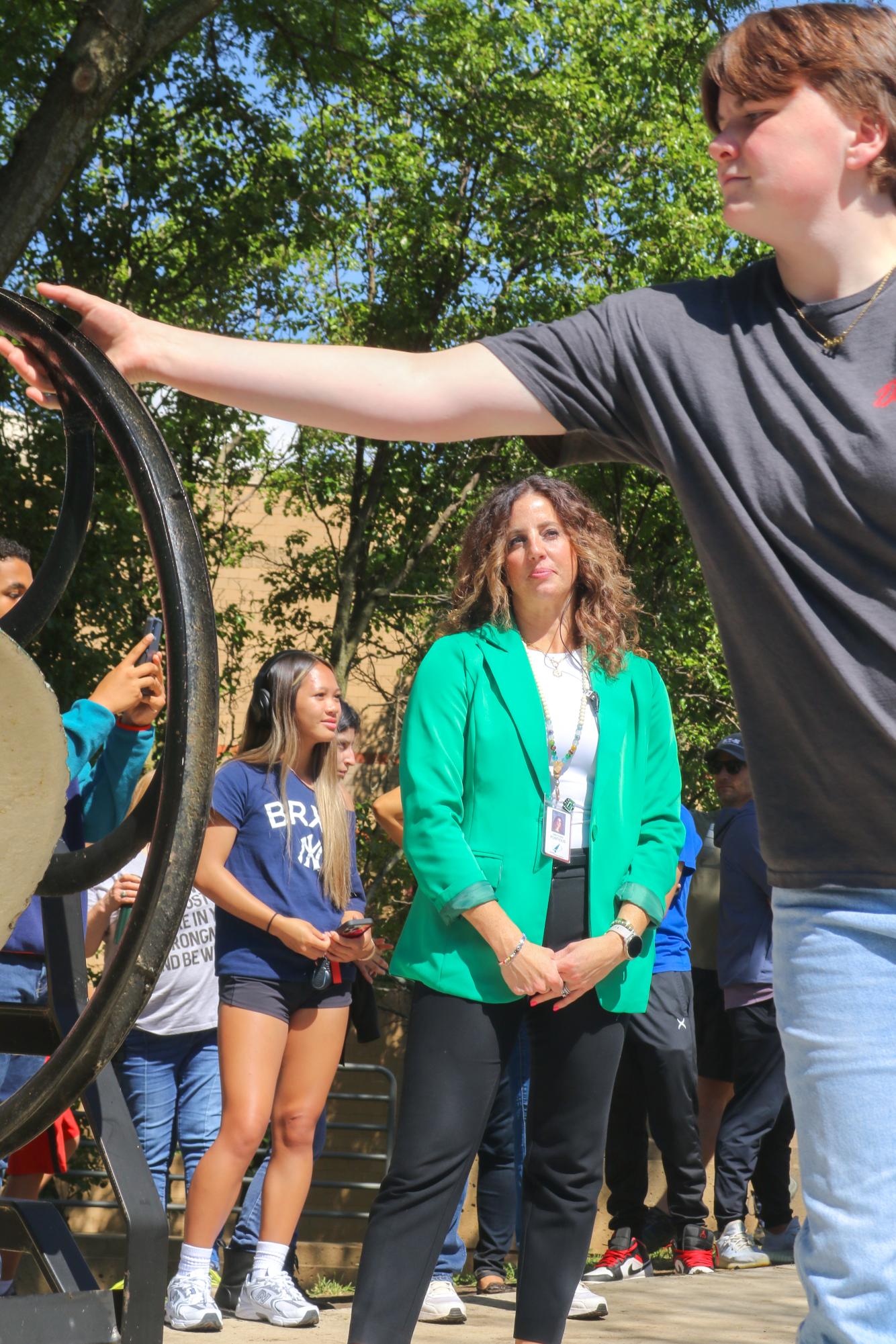 Senior Bell Ringing (Photos by Mikah Herzberg)