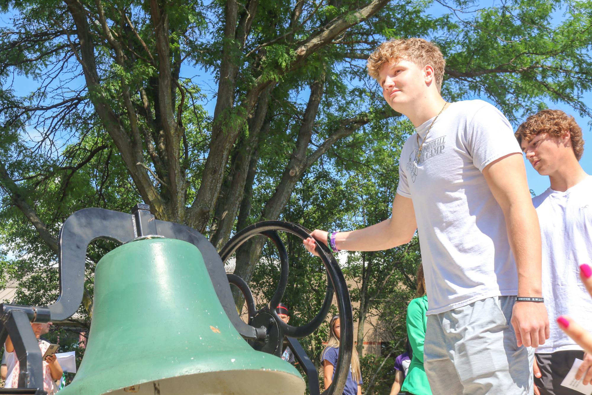 Senior Bell Ringing (Photos by Mikah Herzberg)