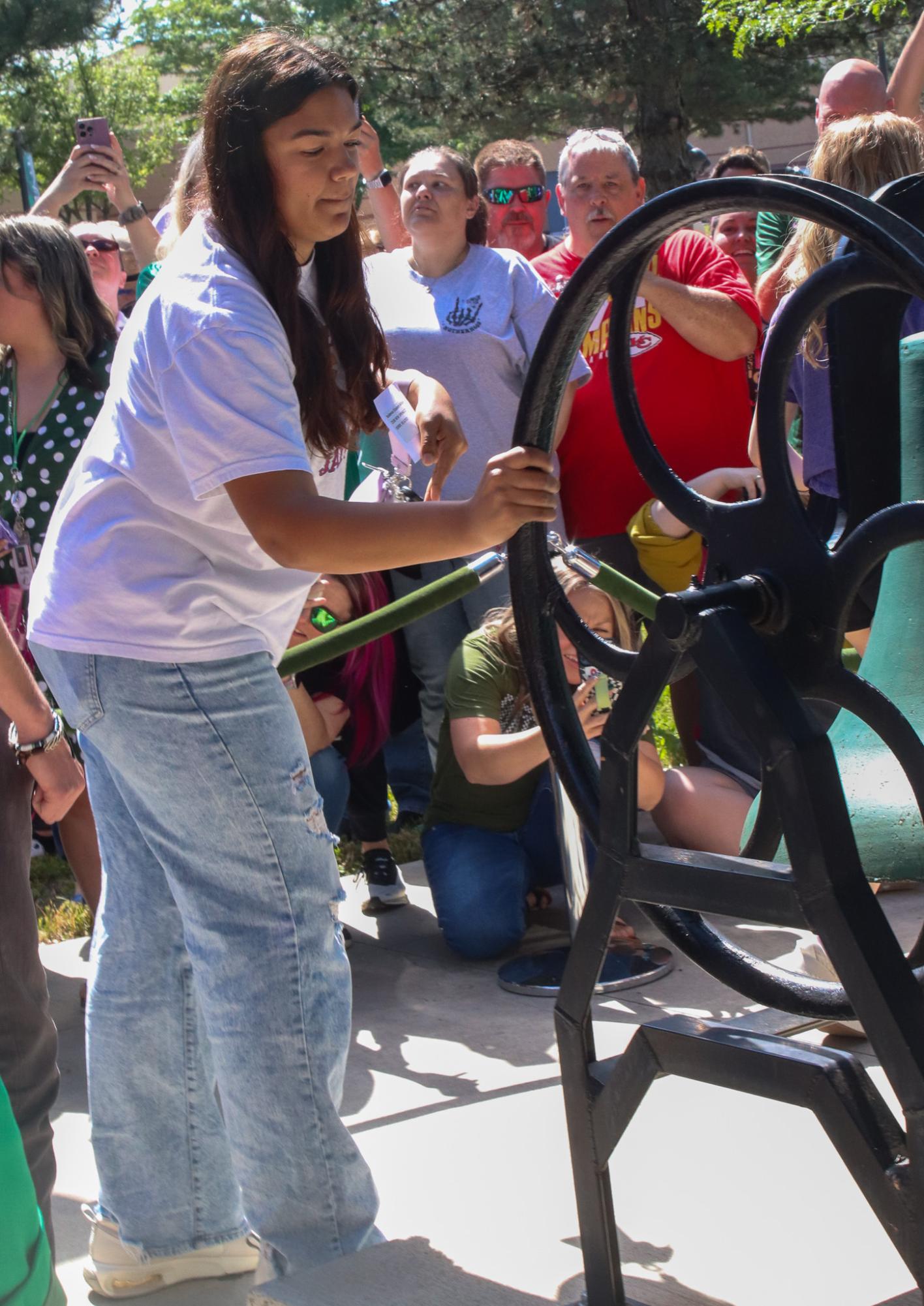 Senior Bell Ringing (Photos by Laylah Allen)